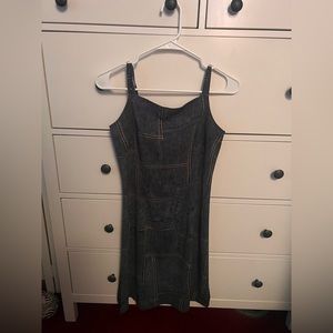 Unique dress size M